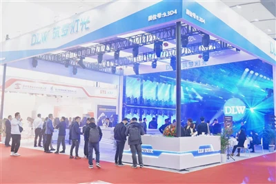 Pencahayaan DLW bersinar di Getshow (dari Guangzhou ke Global Stages)